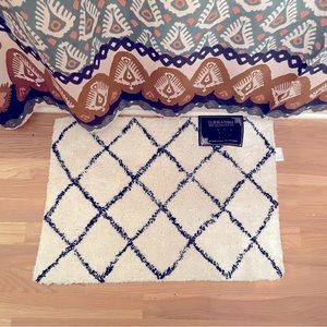 Supe Soft Cotton Bath Mar Urbun86  17in X 24”